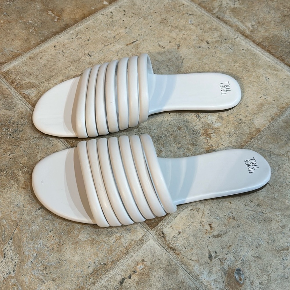 NWOT TUBULAR BAND SLIDES